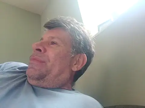 stud2512 online show from July 11, 8:17 am