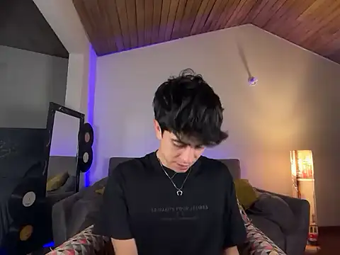 Stolas ying online show from March 12, 12:28 am