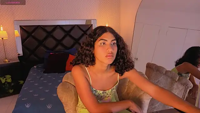 soffiene online show from February 21, 10:22 pm