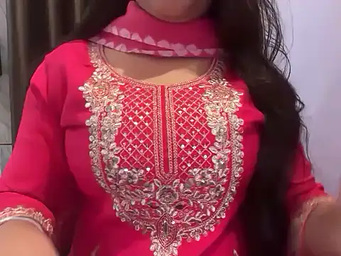Avneet kaurr1 online show from June 6, 2:16 am