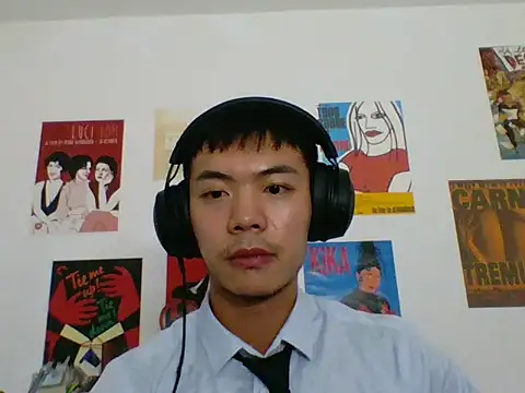 AdamHarper112 online show from July 8, 11:15 am