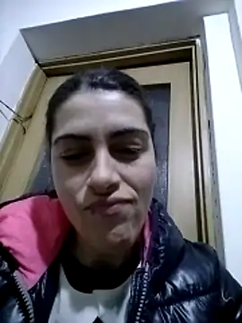 Snapshot of tefutbin3 chatting on February 21, 3:13 pm tefutbin3 online show from February 21, 3:13 pm