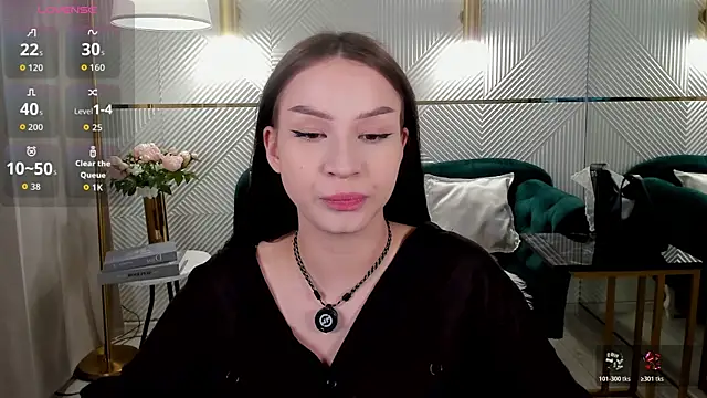 Snapshot of SatiraLux chatting on June 21, 6:21 pm SatiraLux online show from June 21, 6:21 pm