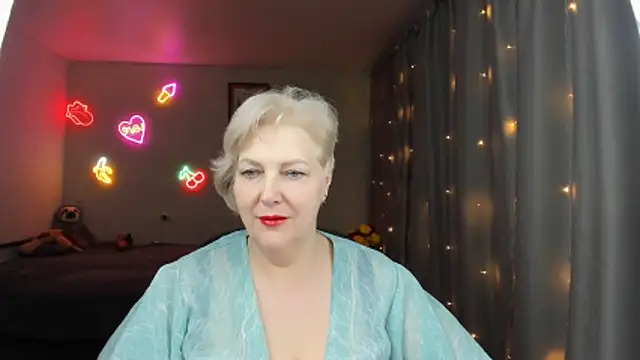Snapshot of Mary-Leee chatting on May 29, 4:38 pm Mary-Leee online show from May 29, 4:38 pm