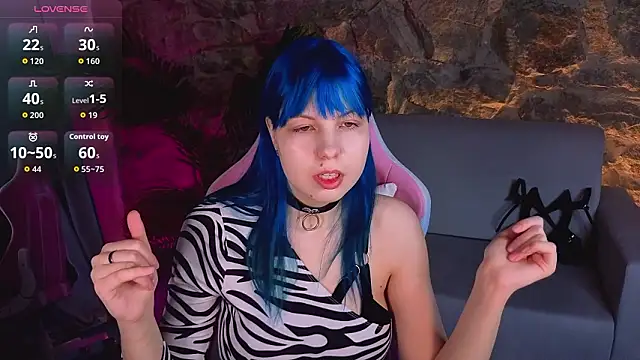 SofiaSterns online show from March 5, 1:45 am