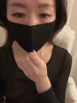 wennuan-uuuu online show from March 10, 4:45 pm