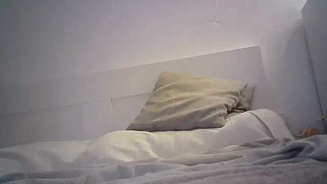 Snapshot of dimitriyk chatting on April 27, 5:49 am dimitriyk online show from April 27, 5:49 am