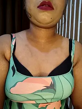 Cutie bae011 online show from March 16, 5:17 pm