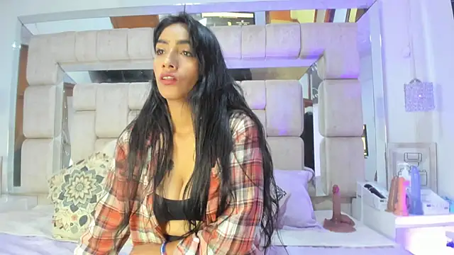 Tashi7 online show from July 15, 1:16 pm