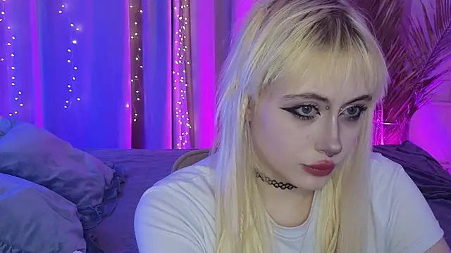 rraffaellka online show from June 28, 9:32 pm