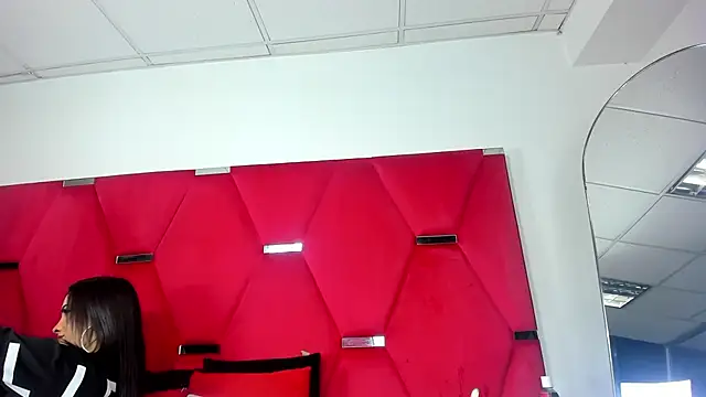 Alicee Grey online show from March 5, 2:35 pm