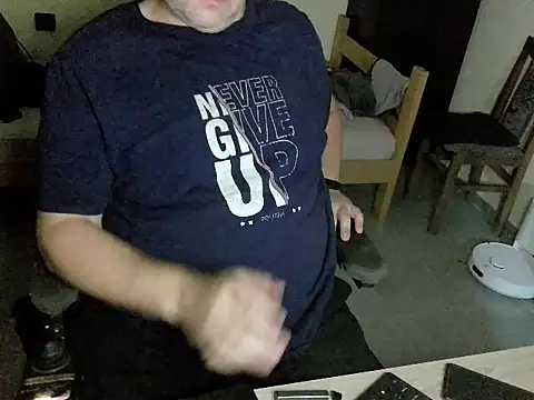 Snapshot of pozitiva000 chatting on July 12, 7:49 pm pozitiva000 online show from July 12, 7:49 pm