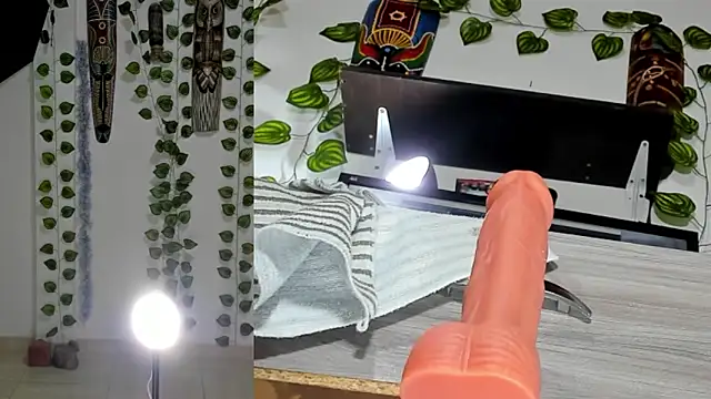 bella  funny online show from May 29, 6:39 pm