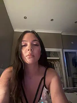 HiddenHalo1 online show from March 9, 9:41 pm