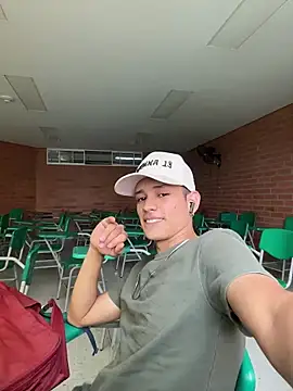 HarryGaze online show from March 2, 2:57 pm