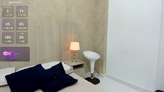 Snapshot of mariana_allen23 chatting on June 2, 7:38 pm mariana allen23 online show from June 2, 7:38 pm