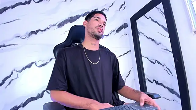 CarlosHotVibes online show from March 22, 12:41 pm