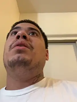 Sweetdickwill online show from March 19, 2:04 am