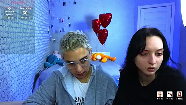 LuxuryLoverss online show from March 3, 11:05 am