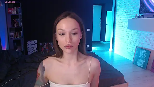 Jade Amore online show from May 6, 4:23 pm