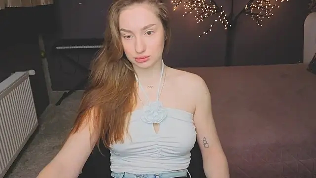 AlicaFoxis online show from April 29, 5:41 pm