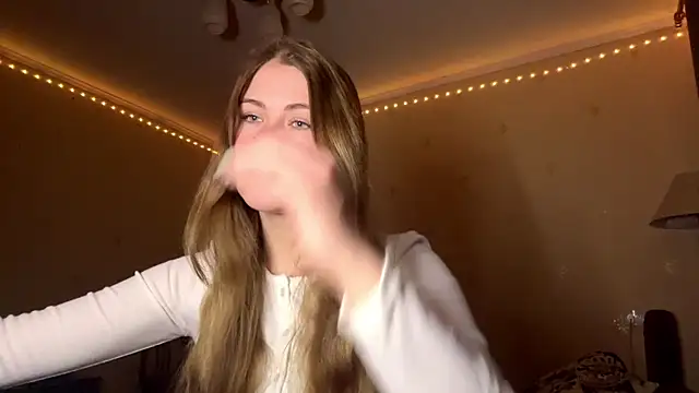 Amy Maev online show from March 12, 3:01 am