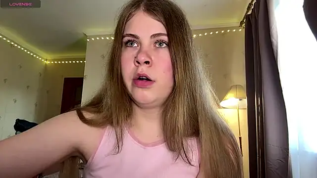Snapshot of Amy_Maev chatting on May 19, 11:27 am Amy Maev online show from May 19, 11:27 am