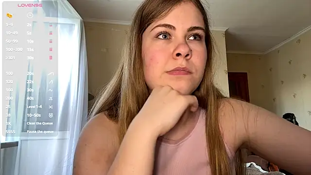 Snapshot of Amy_Maev chatting on June 10, 12:15 pm Amy Maev online show from June 10, 12:15 pm