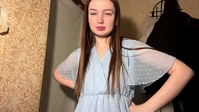 Hanna  Montanna online show from March 14, 5:07 pm