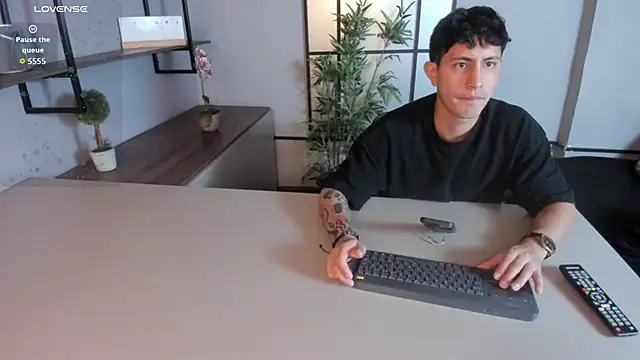 kamal wolff online show from March 7, 12:13 pm