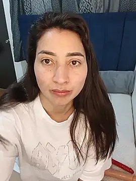 ANGELY WET JEET online show from June 26, 3:11 am