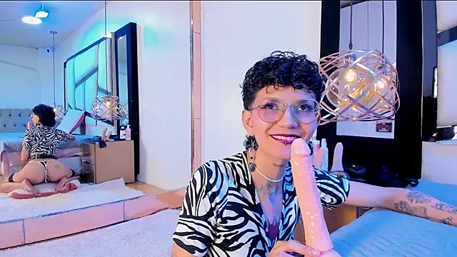 Calioperoux online show from March 6, 9:00 pm