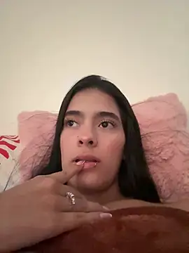 Snapshot of Isaa-queen chatting on May 14, 8:26 pm Isaa-queen online show from May 14, 8:26 pm