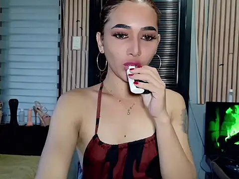 Snapshot of Demonsfuck chatting on July 15, 11:32 pm Demonsfuck online show from July 15, 11:32 pm