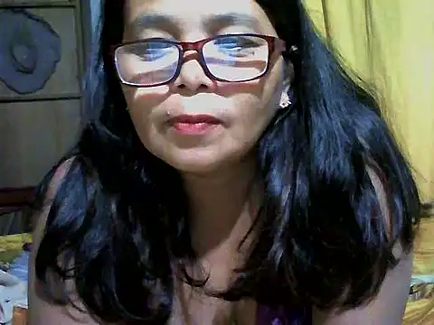 Flowerblossom123 online show from March 14, 1:49 pm