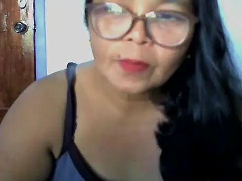 Flowerblossom123 online show from June 14, 5:20 am