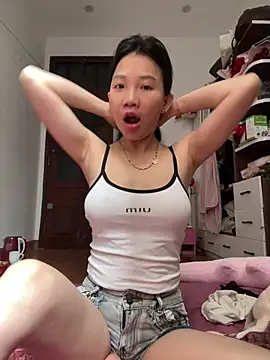Miumieu2 online show from April 25, 3:09 am