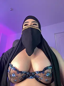 Snapshot of Yasmin_cute chatting on June 3, 2:33 pm Yasmin cute online show from June 3, 2:33 pm