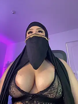 Snapshot of Yasmin_cute chatting on June 6, 2:11 pm Yasmin cute online show from June 6, 2:11 pm