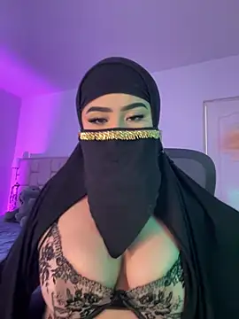 Snapshot of Yasmin_cute chatting on June 14, 1:02 pm Yasmin cute online show from June 14, 1:02 pm