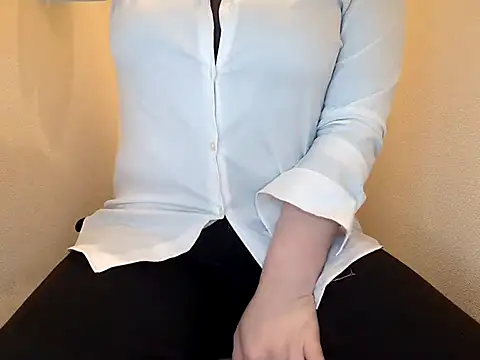 emi chan 7 online show from April 30, 2:12 pm