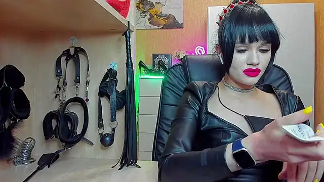 KristiTopxx online show from October 15, 6:08 pm