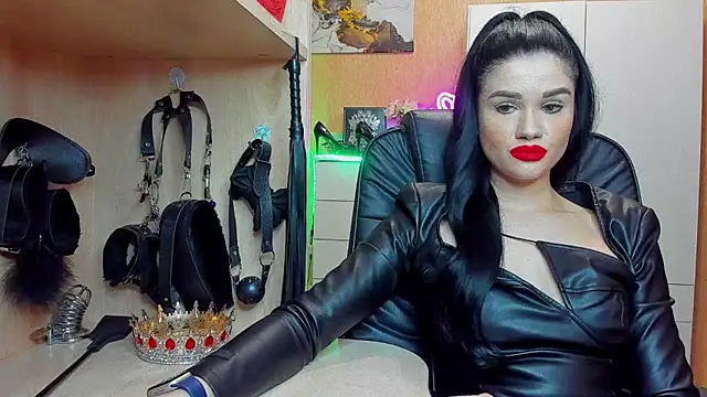 KristiTopxx online show from October 31, 7:59 pm