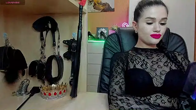 KristiTopxx online show from June 9, 6:08 pm