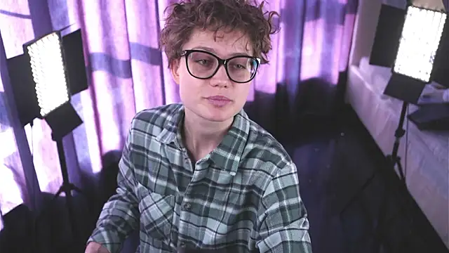 LibbyDuhl online show from March 5, 4:52 am