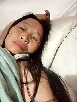 heesuu11 online show from April 24, 8:22 pm