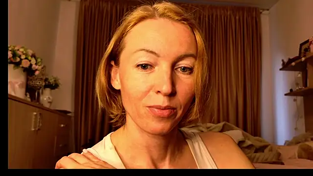 angelicfenix online show from April 29, 3:49 pm