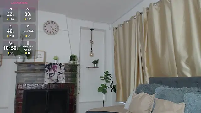 Emma hassani online show from June 14, 1:57 pm