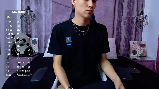 AronTawers online show from June 7, 7:17 pm
