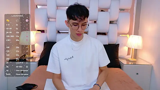 AronTawers online show from July 24, 3:10 pm